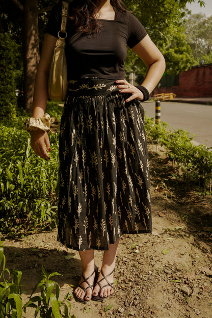 HOUR-GLASS SKIRT- vanika
