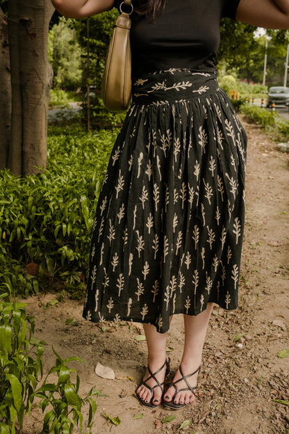 HOUR-GLASS SKIRT- vanika
