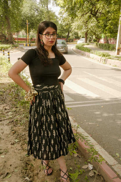 HOUR-GLASS SKIRT- vanika